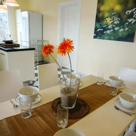 In Sleeps 8 Includes Swimming Pool Air Con And Wifi * Puerto Calero