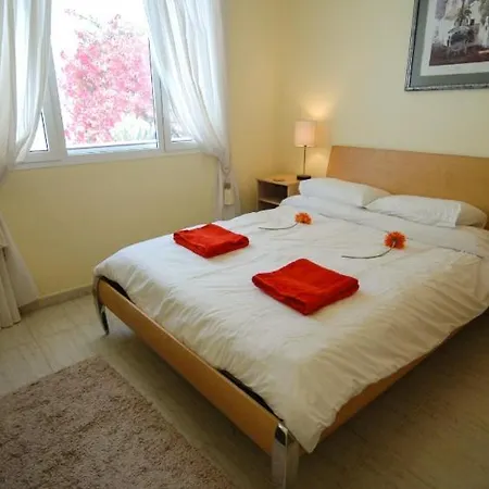 In Sleeps 8 Includes Swimming Pool Air Con And Wifi * Puerto Calero