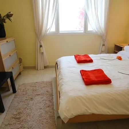 Villa In Sleeps 8 Includes Swimming Pool Air Con And Wifi Puerto Calero
