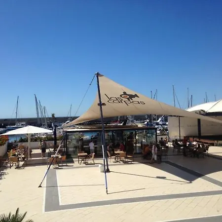 In Sleeps 8 Includes Swimming Pool Air Con And Wifi *